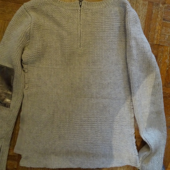 MAISON SCOTCH  SWEATER SIZE 1 SEE THROUGH SIDES AND ZIPPERED CUFFS - Picture 2 of 2